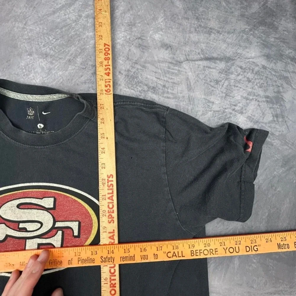 Nike San Francisco 49ers T-Shirt Mens Large Black NFL‎ Center Logo Y2K Skater